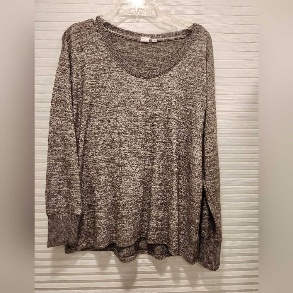 Women's Gap Gray Ling Sleeve Knit Top
